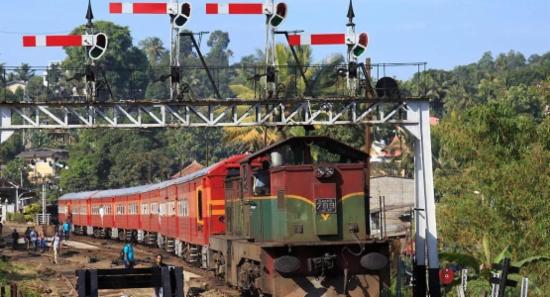Trains Operate Amid Stationmasters’ Strike